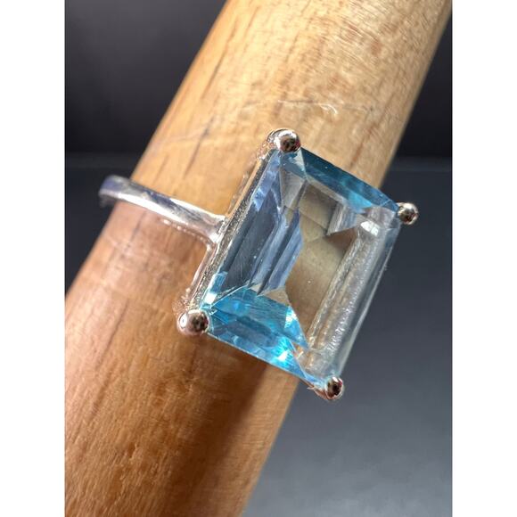 Blue topaz emerald cut sterling silver ring size 7 - Picture 9 of 16